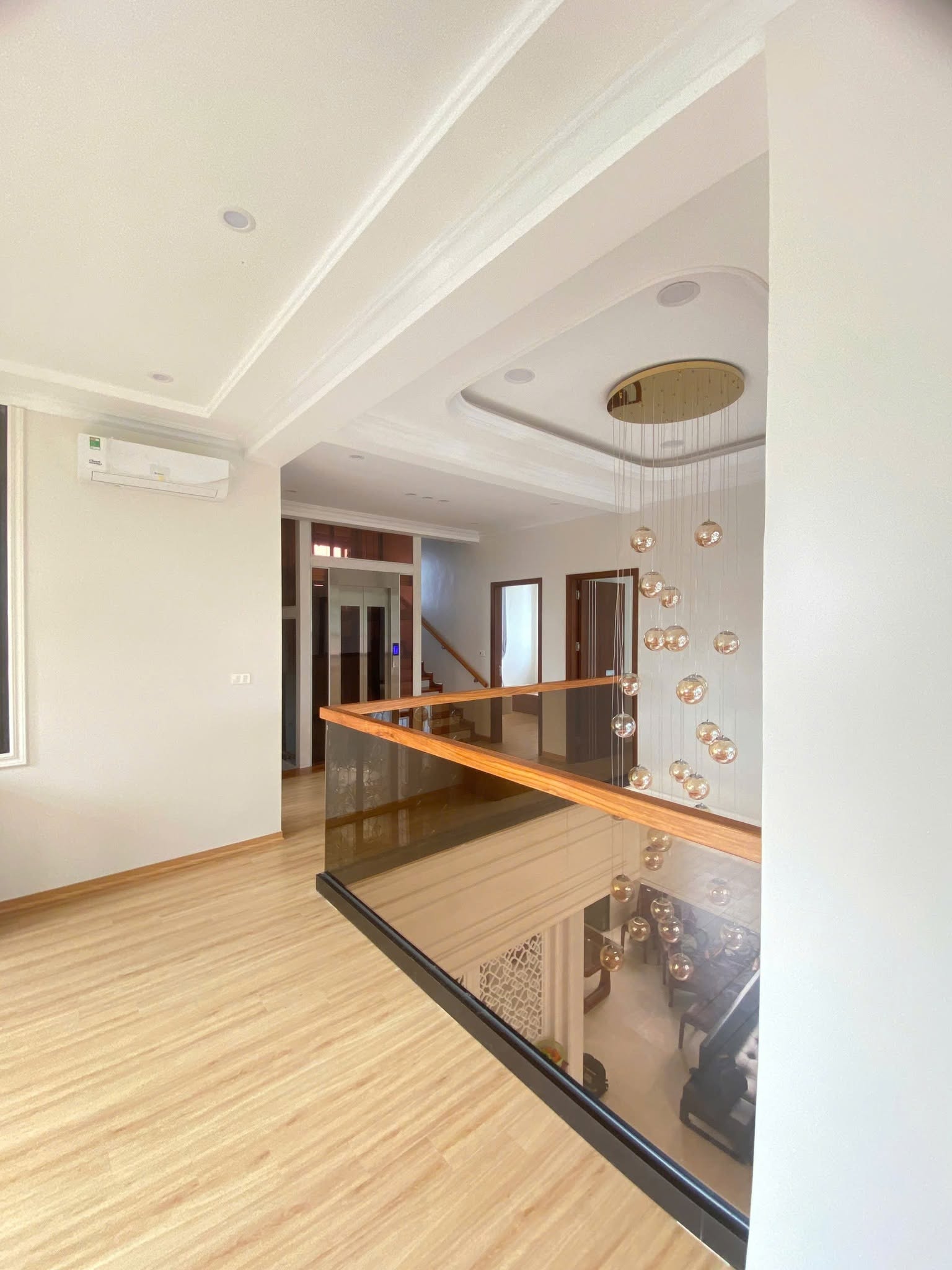 Ảnh thang máy tại công trình thực tế
